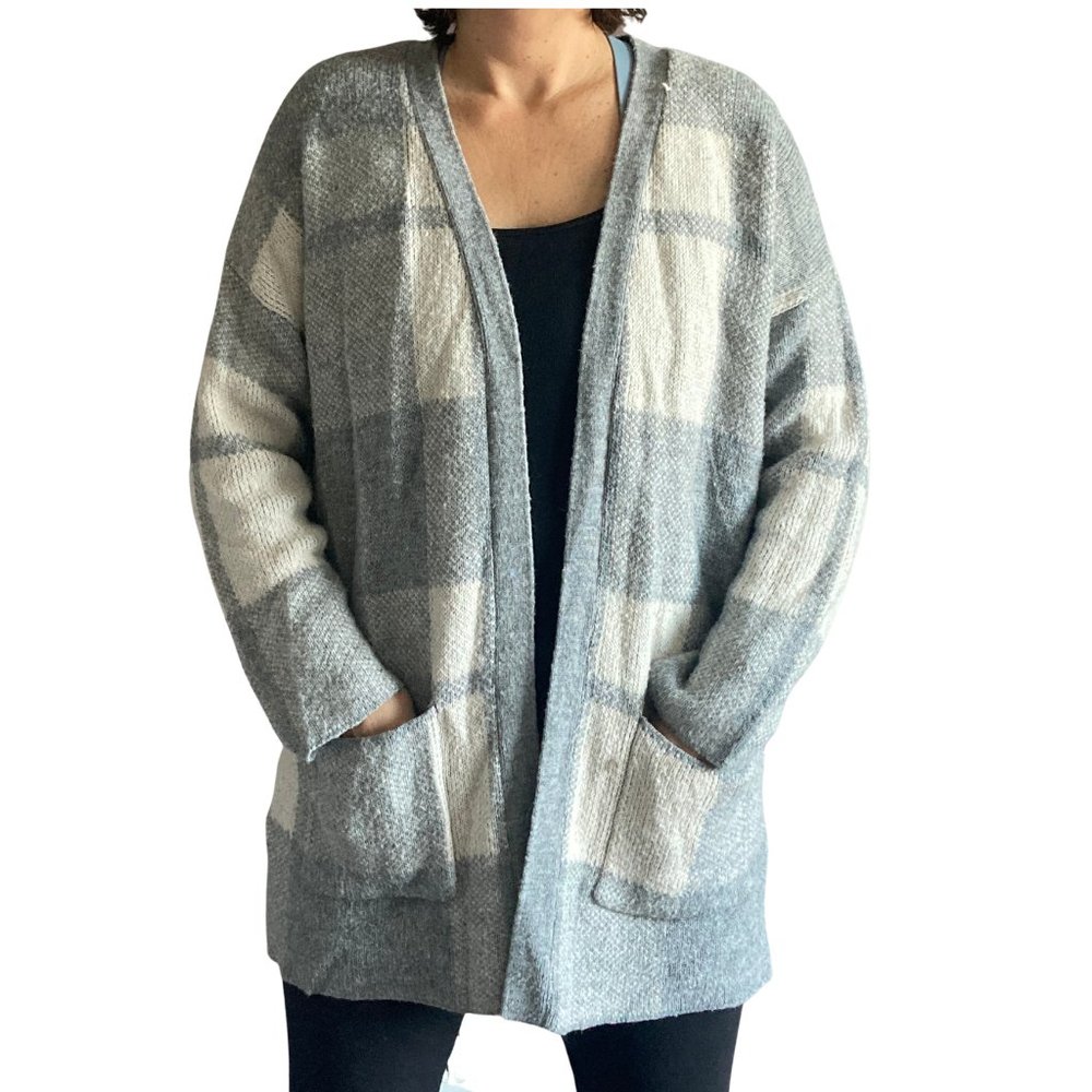 American Eagle Cardigan with Pockets - medium